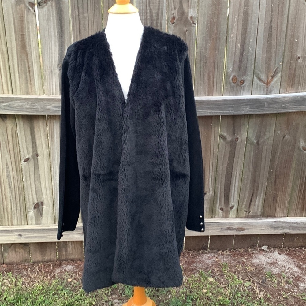 89th + Madison knit sweater with faux fur, size 2x
